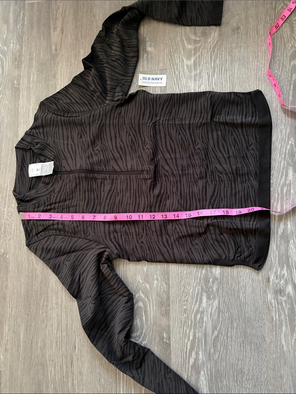 Old Navy Seamless Jacquard Mock-Neck Half-Zip Top, NWT, Multiple Sizes - Picture 9 of 16